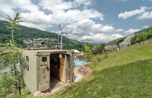 Bad Wildbad House | Caravan 'Poolhouse' with Mountain View, Private Pool and Wi-Fi