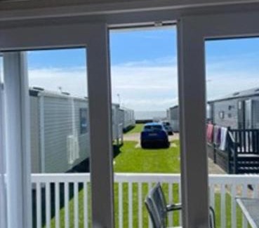 Colchester Boat Rental | Caravan With Large Decking At Coopers Beach Holiday Park Ref 49012Sv