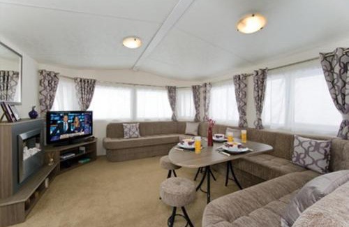 Tattershall House | Caravans Tattershall Lakes