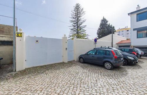 Carcavelos Ski Chalet | CARCAVELOS CHALLET