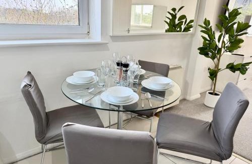 Grangetown Apartment | Cardiff Bay Escape Stunning Views Free Parking