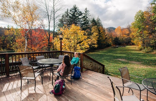 Bristol Condo | Cardigan Mt Basecamp Comfort: Hiker Breakfast, Shared Bath, Onsite Trail Access