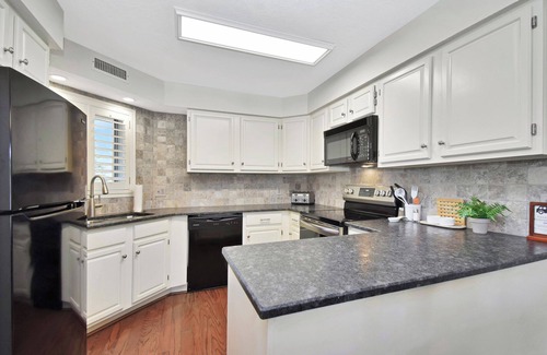 Blowing Rock Condo | Cardinal 202 | Fireplace, Restaurant, Pool, Spa