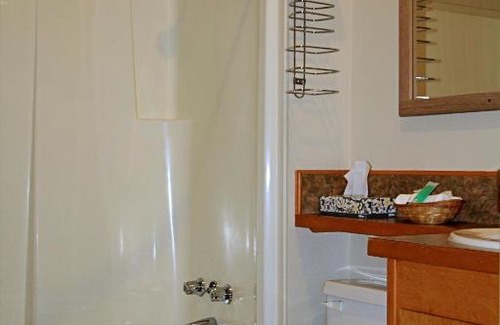 Clinton Cabin | Cariboo Lodge