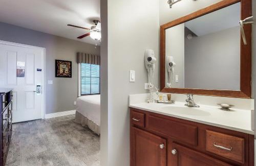 Sunnyside Hotel | Carillon Beach Resort Inn