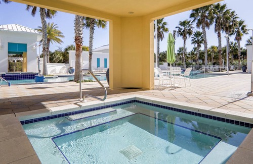 Sunnyside Hotel | Carillon Beach Resort Inn