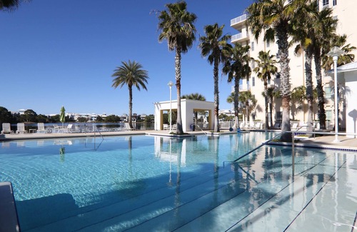 Sunnyside Hotel | Carillon Beach Resort Inn