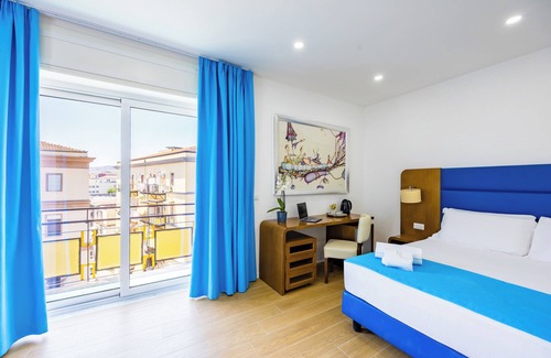 Naples City Centre House | Carlo III guest house