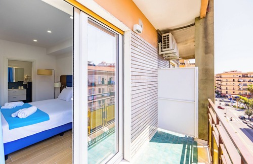 Naples City Centre House | Carlo III guest house