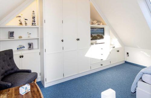 List House | Carlotta s Beachroom