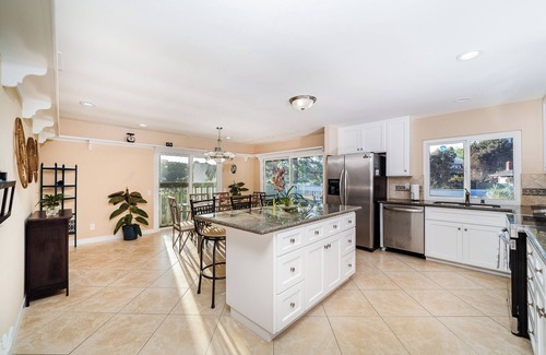 Carlsbad House | Carlsbad Lagoon Beach Serenity