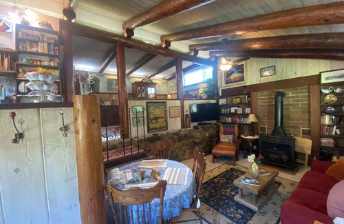 Southeast Carmel House | Carmel Cozy Cottage, close to everything Carmel!