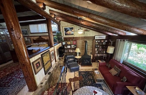 Southeast Carmel House | Carmel Cozy Cottage, close to everything Carmel!