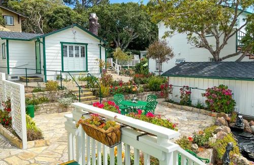 Golden Rectangle Hotel | Carmel Green Lantern Inn