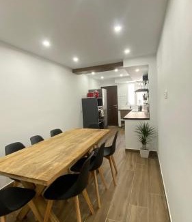 Restabal House | Carmen La Golondrina