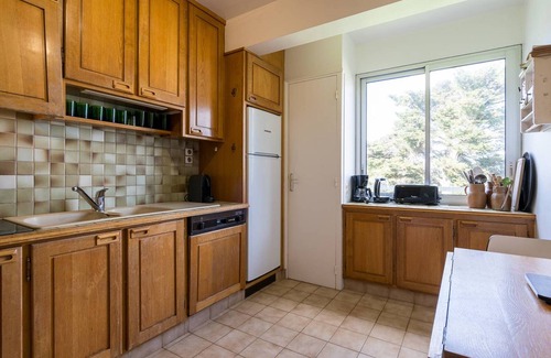 Carnac Apartment | Carnac - 3-room apartment + sleeping area, 78m², direct beach access, pets allowed, covered parking