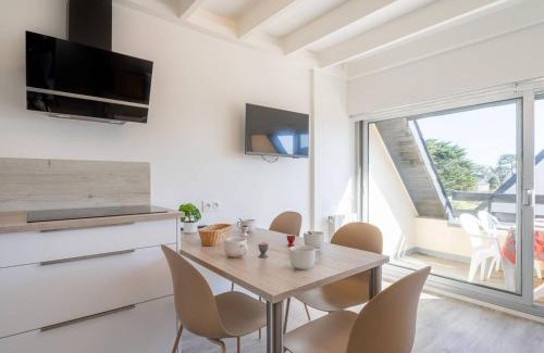 Carnac Apartment | Carnac : Duplex 2 pièces, 200m plage, terrasse sud, parking, animal accepté - FR-1-477-116
