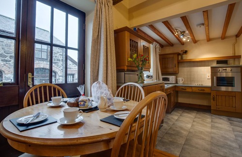 Llanrwst House | Carnedd Llywelyn - Two Bedroom House, Sleeps 5
