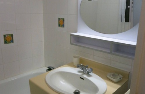 Carnon-Plage Apartment | CARNON PLAGE studio with WIFI opposite fully equipped port 4 people