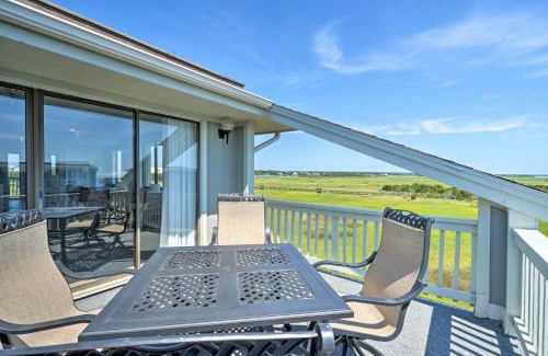 North Carolina Coast Apartment | Carolina Beach Home with Views and Pool Access!