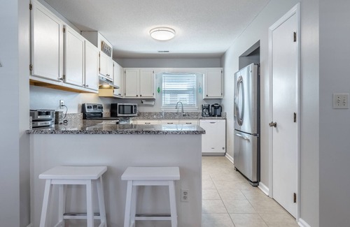 North Carolina Coast House | Carolina Cottage | Pet Friendly + Fenced Yard!