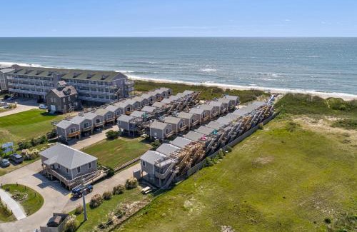 Hatteras Hotel | Carolina Lady