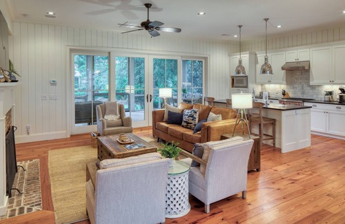 Bluffton House | Carolina Rose - Wilson Village 5 Bedroom Sophisticated Lowcountry Cottage