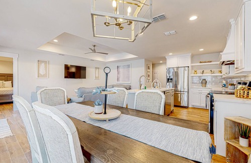 South Padre Island House | Carolyn's Beach House Bliss | Duplex in South Padre Island