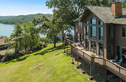 Rogers House | cARpe diem-Stunning Lake Views-1.5 to Boat Ramp