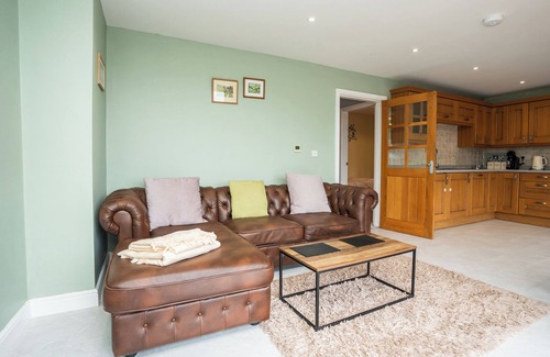 Harlech Cottage | CARREG WEN, pet friendly, with open fire in Harlech