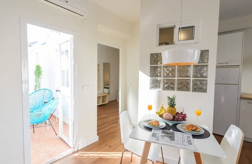 La Goleta Apartment | Carreteria Málaga by Ruralidays
