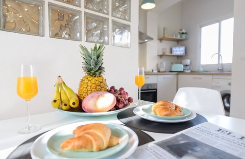 La Goleta Apartment | Carreteria Málaga by Ruralidays