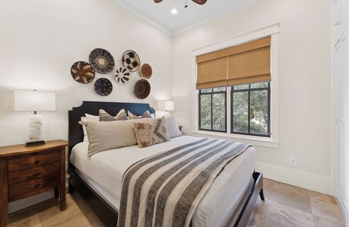 Rosemary Beach House | Carriage House | 30 Sec Walk to Beach | Pool Access | Across Eastern Green