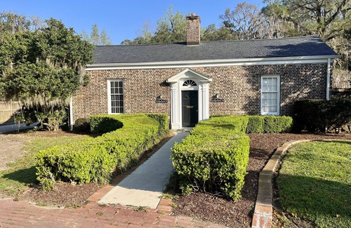 Georgetown Cottage | Carriage House 101 At Wedgefield Country Club