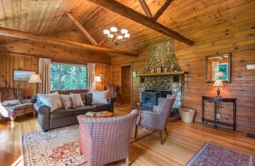 Black Mountain House | Carrie's Escape