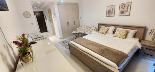 Dubai Apartment | Carson Tower C - Damac Hills by Golden Casa