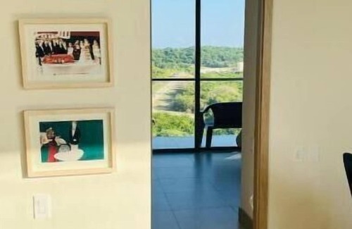 Zona Norte Apartment | Cartagena Apartment Direct Beach Access