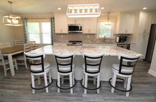 Cartersville House | Cartersville Classy Stepless Ranch 4 Bed/3 Baths fast WIFI & cable/streaming