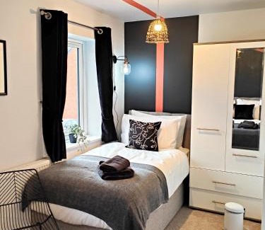 Carlisle Apartment | Carvetii - Phoenix House - Near Hospital, max 8 ppl