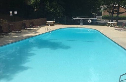 Southwest Raleigh House | Cary Retreat: 1 King Bed | 2 Queen Beds | Pool