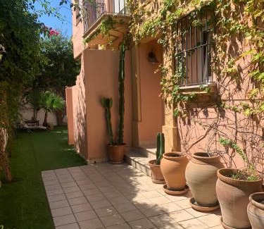 Bolonia House | CASA 4 HABITACIONES CON JARDIN 10 Pax