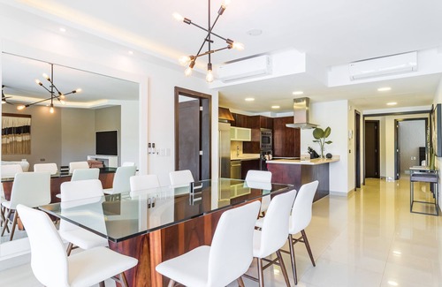 Puerto Juarez Apartment | Casa 401N Los Secretos by RedAwning