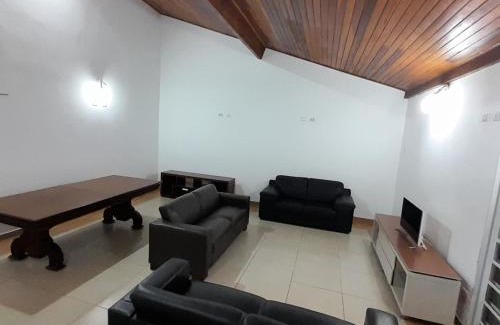 Batistao House | CASA - 7 quartos - 10 vagas de garagem