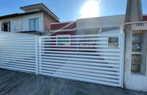 Praia de Leste House | Casa a 150m da praia com piscina e churrasqueira