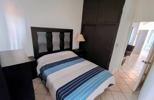Ensenada House | Casa a una cuadra de la playa