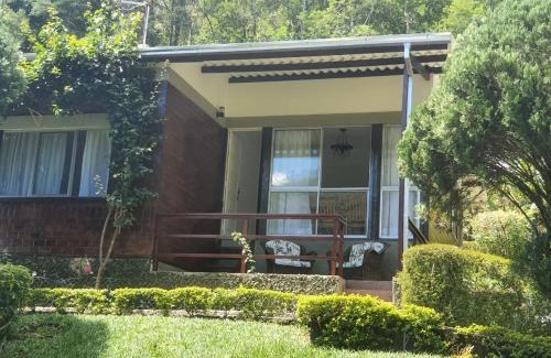 Teresopolis House | Casa aconchegante com vista para as montanhas