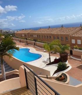 El Rosario House | Casa Adosada de lujo con piscina y vistas al mar
