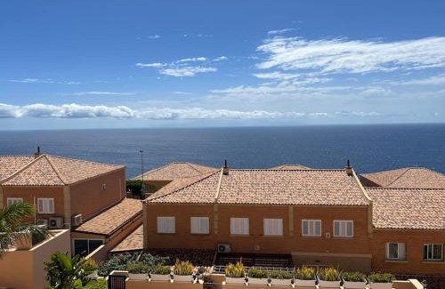 El Rosario House | Casa Adosada de lujo con piscina y vistas al mar