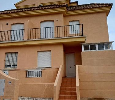 San Roque House | Casa adosada cerca del centro y la playa