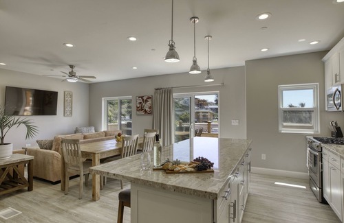 Avila Beach House | Casa Alina: a modern 7 bedroom wine to waves